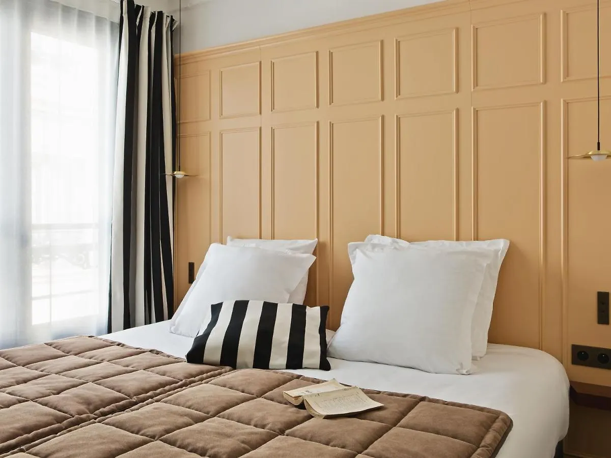 ****  פריז New Hotel Lafayette צרפת