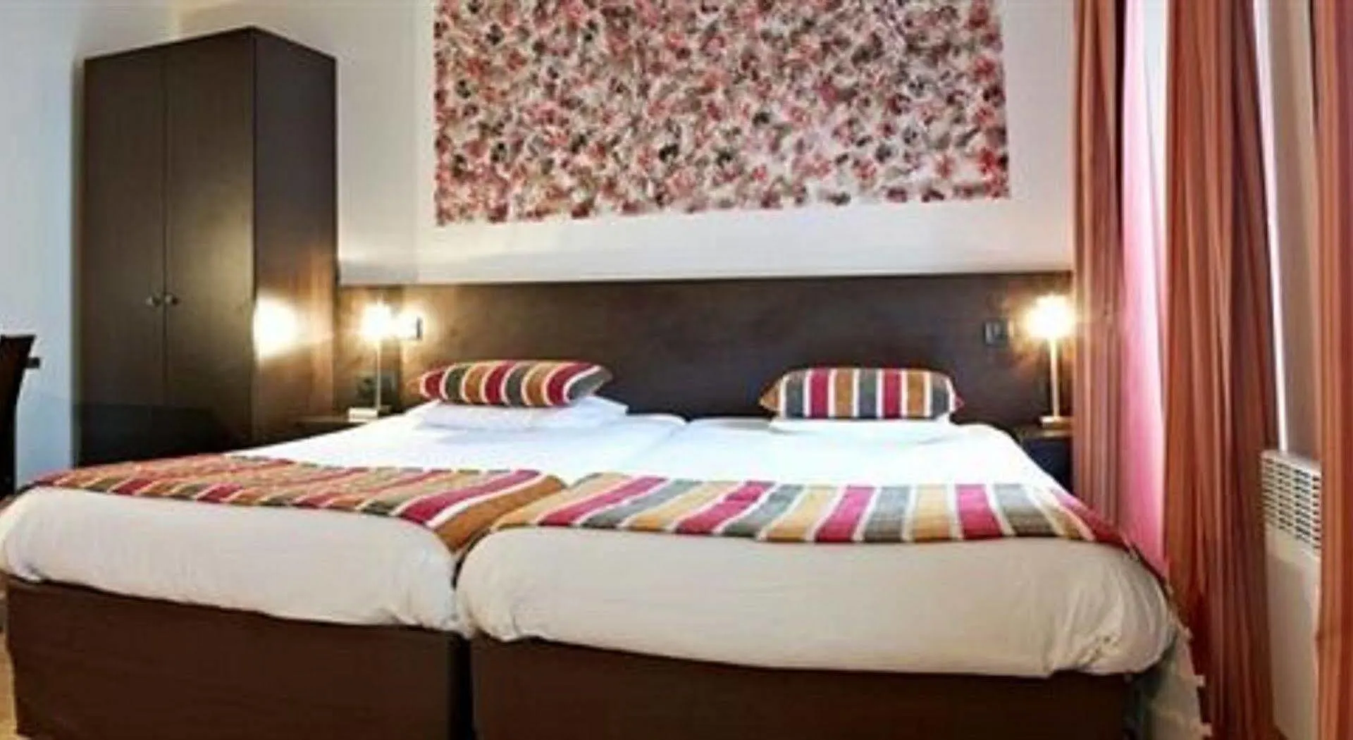 פריז New Hotel Lafayette צרפת